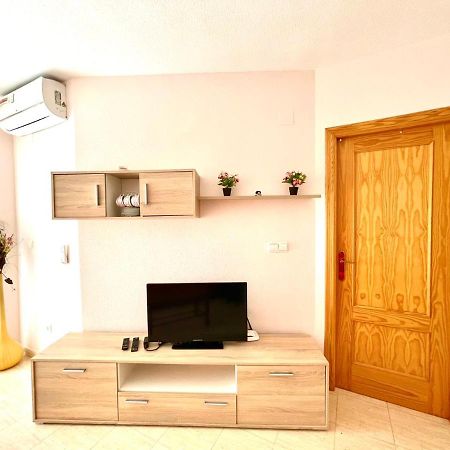 Torrevieja Comfortable Apartment Bagian luar foto